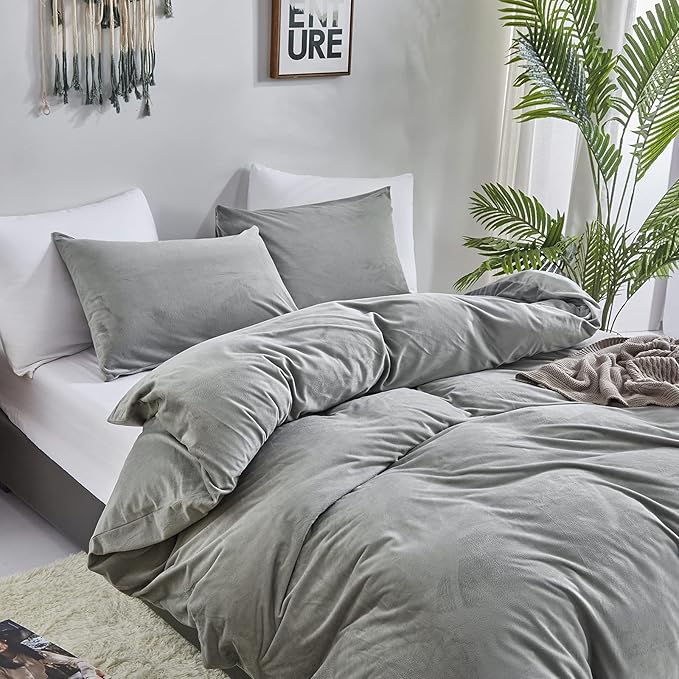Luxlovery Grey Velvet Comforter Set - Full Plush Fluffy Bedding - Thick Warm Flannel Sherpa Comforter for Women & Men