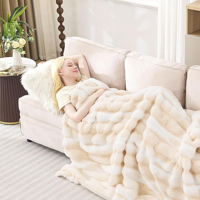 Faux Rabbit Fur Throw Blanket – 850GSM Thick & Warm, Ultra Soft Plush Blanket for Couch, Bed, Sofa, Ideal Gift for Women, 60" × 80", Beige