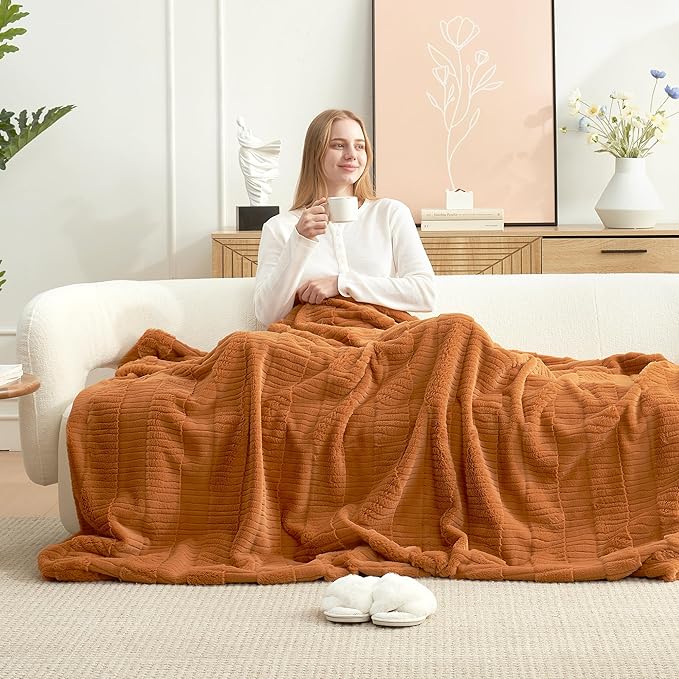 Amélie Home Luxury Striped Faux Fur Throw Blanket for Couch, Embossed Split Fur Cozy Fuzzy Fluffy Luxurious Soft Plush Sofa Chair Bed Gift Blankets for Women Men Wife Friend, 88"x90", Brown