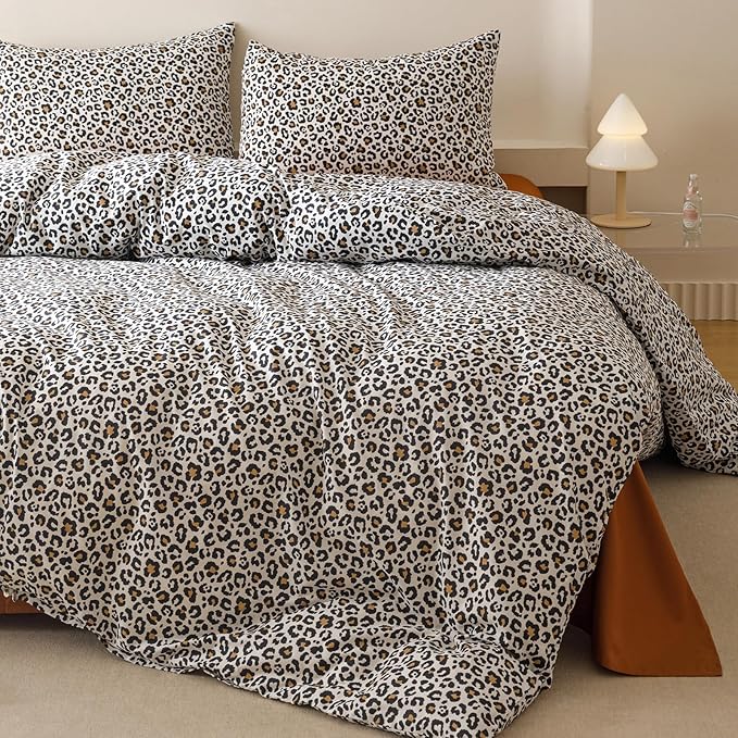 Luxlovery Leopard Comforter Set Queen Animal Cheetah Printed Comforter Black White Bedding Set Fluffy Soft Blanket Quilts with 2 Pillowcases for Women Men Queen Bed