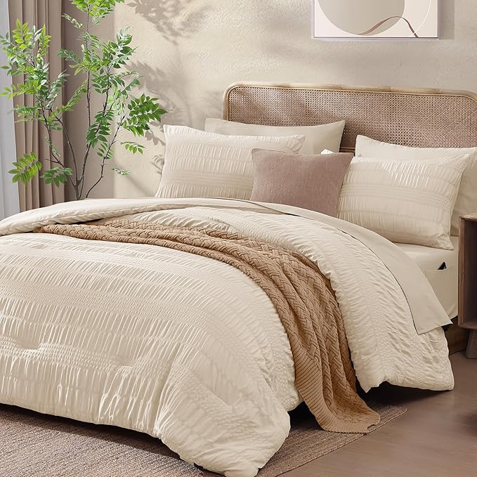 CASAAGUSTO Full Size Comforter Set, 7 Pieces Beige Seersucker Bed in a Bag Full Size Soft All Seasons, Bedding Sets with Comforter, Flat Sheet, Fitted Sheet, 2 Pillow Shams, 2 Pillowcases