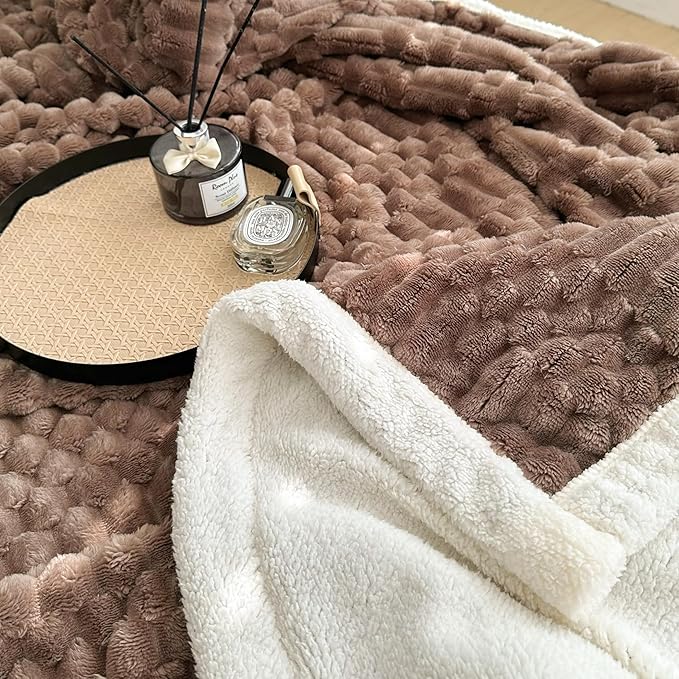 UKELER Pink Sherpa Throw Blanket 60 × 80 inch, 470 GSM Striped Sherpa Fleece Blankets for All Season, Warm and Cozy Blanket for Couch Sofa Bed Office Camping