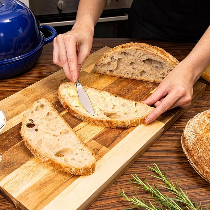 Enamelled Cast Iron Dutch Oven Pot – Dutch Oven For Sourdough Bread Baking – Cast Iron Bread Pot – Dark Blue, 6 Quarts, 22cm – by Nuovva