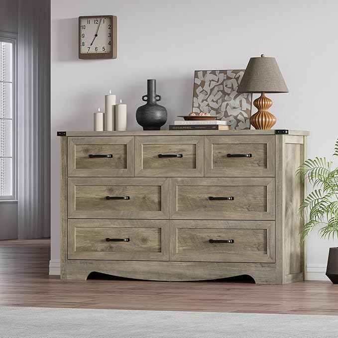 7-Drawer Dresser for Bedroom – 47" Wide Modern Wooden Chest with Natural Wood Texture, TV Stand & Storage, Metal Corner Brackets, Wood Drawer Organizer for Living Room, Hallway