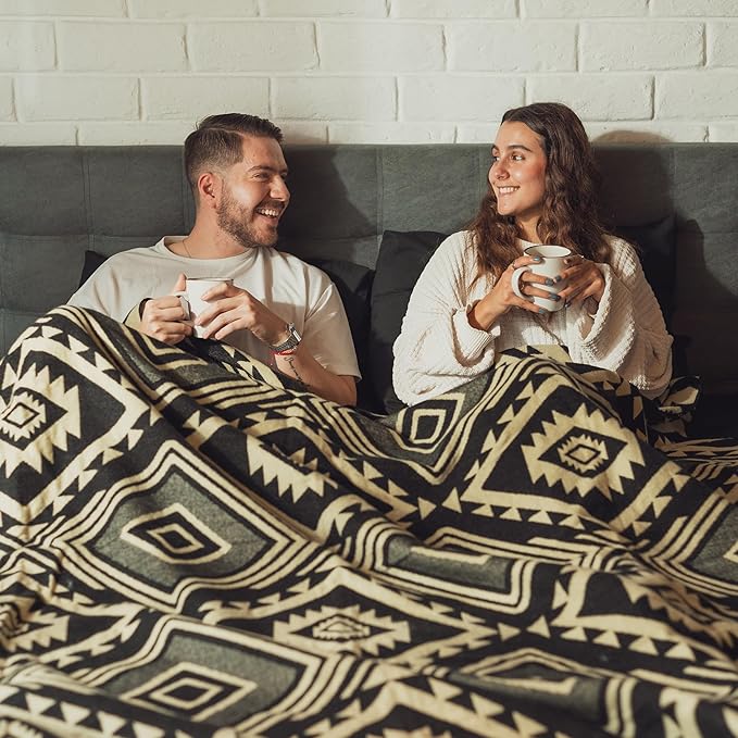 Reversible Alpaca Wool Blanket | Dual-Sided Queen Throw | Super Soft, Thick & Breathable | Cozy and Hypoallergenic Large Blanket for Bed, Couch, Camping or Gift | 95" L x 78" W