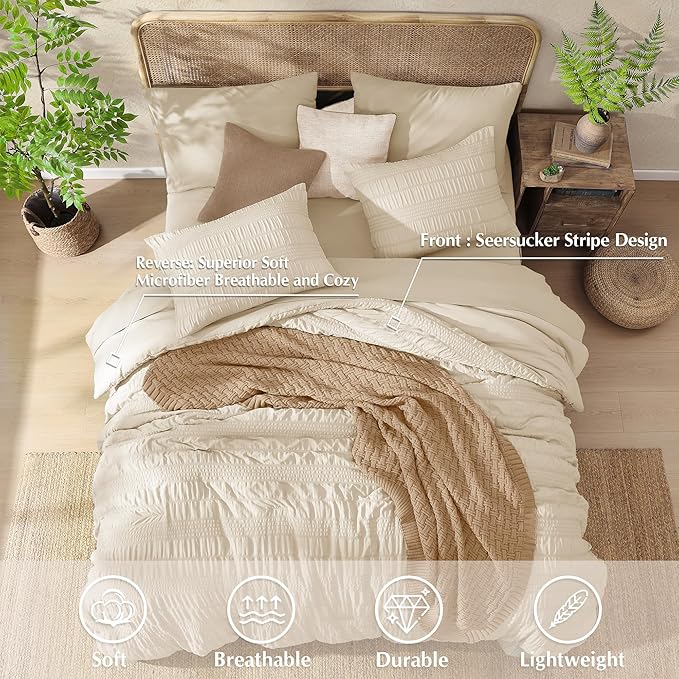 CASAAGUSTO Queen Comforter Set, 7 Pieces Beige Seersucker Bed in a Bag Queen Size Soft All Seasons, Bedding Sets with Comforter, Flat Sheet, Fitted Sheet, 2 Pillow Shams, 2 Pillowcases