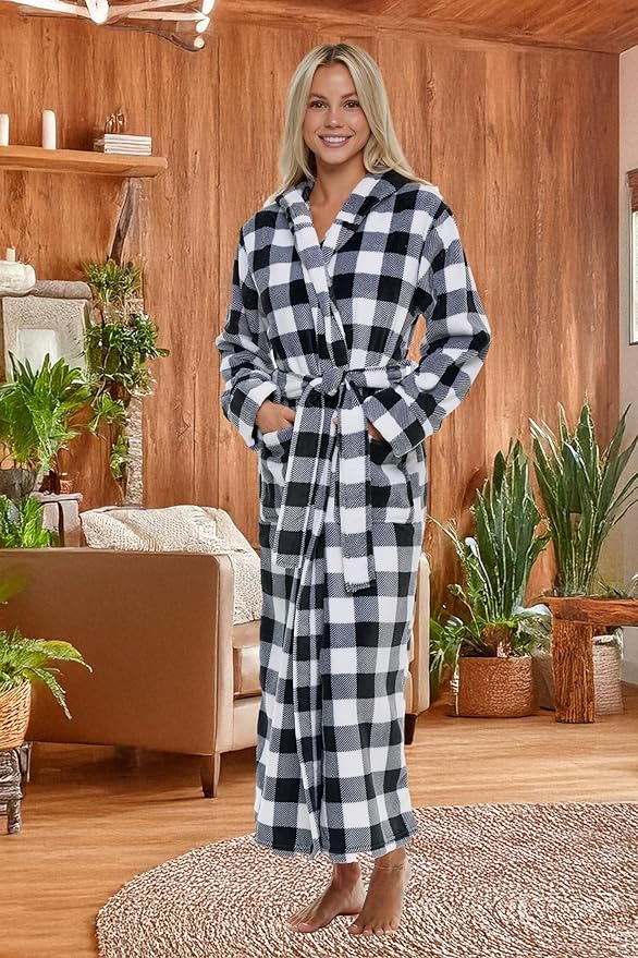 Alexander Del Rossa Womens Robe, Long Plush Bathrobe with Hood, Hooded Robes for Women Plus Size Bath Robe