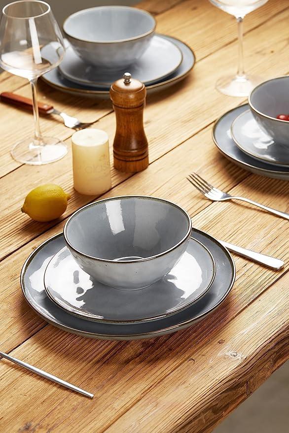 Famiware Ocean Round Plates and Bowls Set, 18 Pieces Dinnerware Sets, Dishes Set for 6, Reactive Glaze, Microwave and Dishwasher Safe, Scratch Resistant, Blue