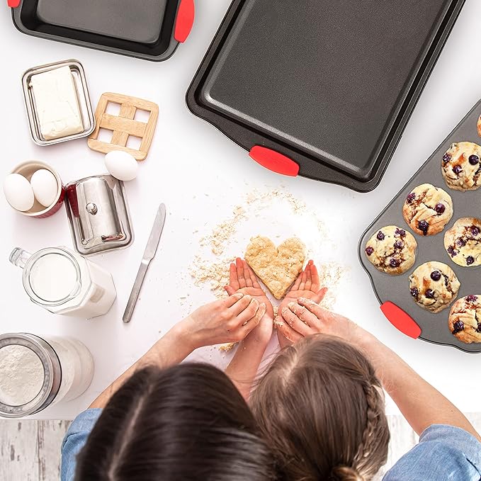 Moss & Stone 9 Piece Baking Pans Set Non Stick, Oven Safe Baking Sheet Set Carbon Steel Non-Stick PTFE Coating, Bakeware Set With Heat Red Silicone Handles, Black Baking Trays For Oven