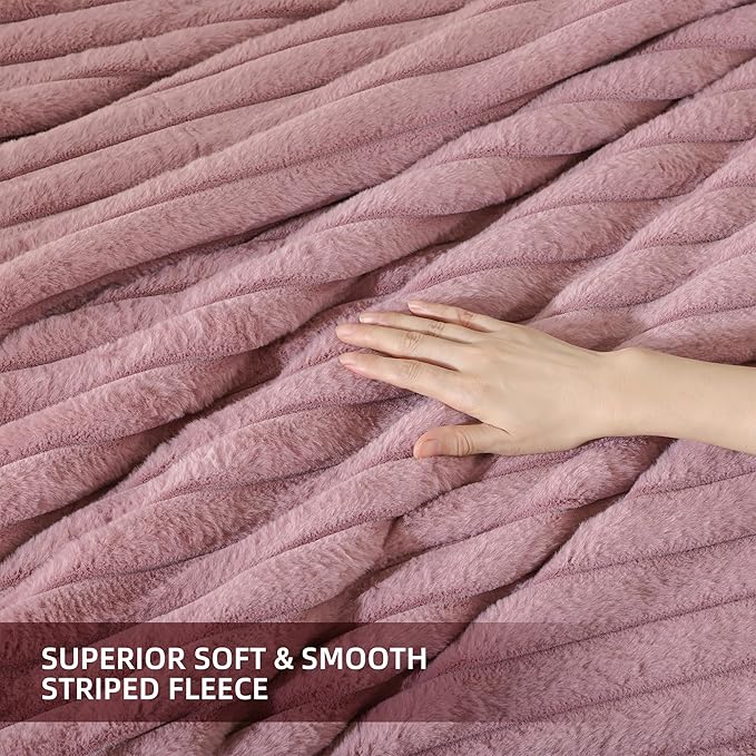 Smoofy Fluffy Queen Comforter Set 3 Pieces - Old Pink Fleece Fluffy Comforter Set, Luxury Fuzzy Queen Bedding Set, Soft Warm Bed Set All Season, Heavy Faux Fur Comforter with 2 Pillow Cases