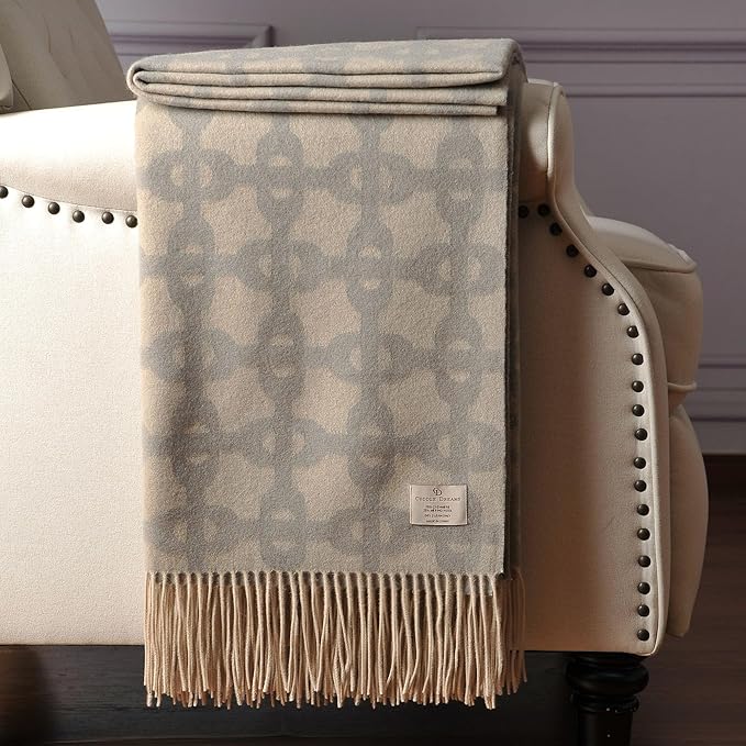 CUDDLE DREAMS Premium Cashmere Throw Blanket with Fringe, Luxuriously Soft (Chain Jacquard)