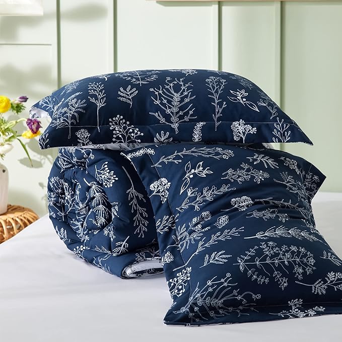 Bedsure Twin/Twin XL Comforter Set - Navy Bed Set, 2 Pieces Cute Floral Bedding, 1 Soft Reversible Botanical Flowers Comforter and 1 Pillow Sham