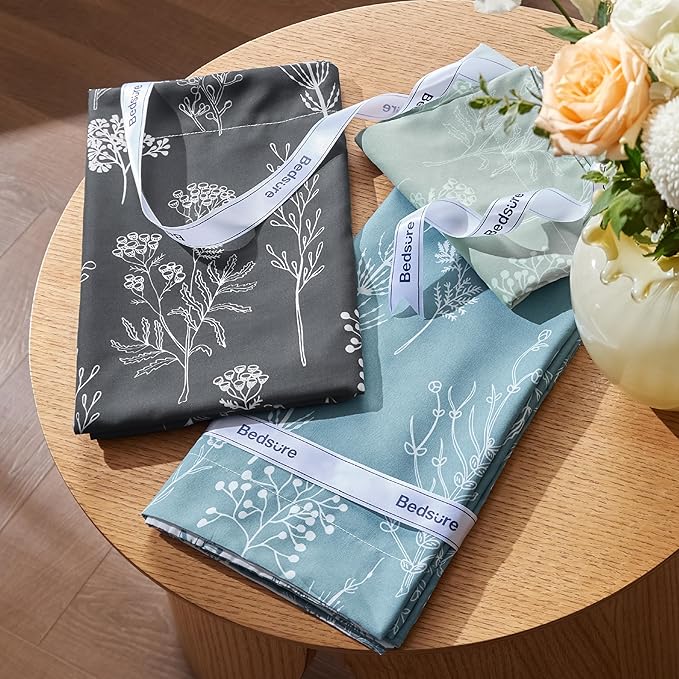 Bedsure King Comforter Set - Dark Grey Bed Set, 3 Pieces Cute Floral Bedding, 1 Soft Reversible Botanical Flowers Comforter and 2 Pillow Shams