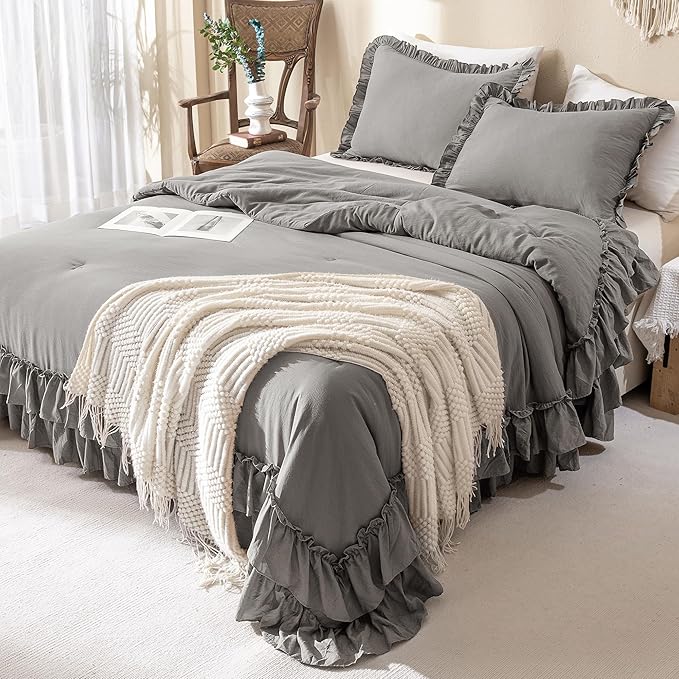 QSH Gray Ruffled Comforter Set King Size（106x92inches）, 3pcs Shabby Farmhouse Boho Chic Bedding Comforter Sets, Ultra Soft Lightweight Microfiber Inner Fill Grey Fluffy Vintage Comforter for Bed