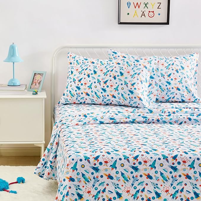 Amazon Basics Microfiber Kids' Sheet Set with Pillowcase, 4 Piece, Queen, Cosmic Adventure