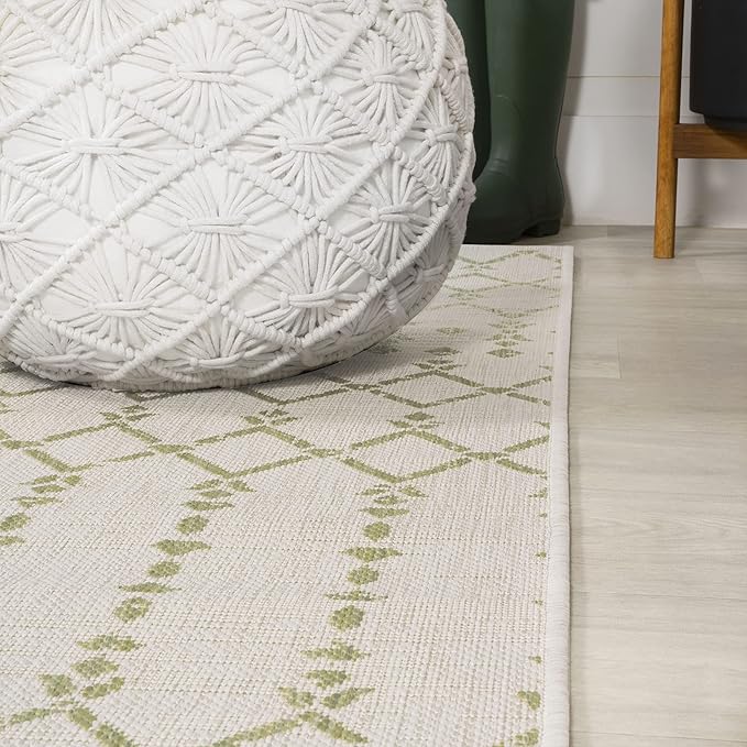 JONATHAN Y Moroccan Geometric Indoor Outdoor Area Rug 4X6 Cream/Green, Ourika Textured Weave for Backyard, Patio, Porch, Easy-Cleaning, High Traffic, Pet-Friendly, Non-Shedding (SMB108M-4)