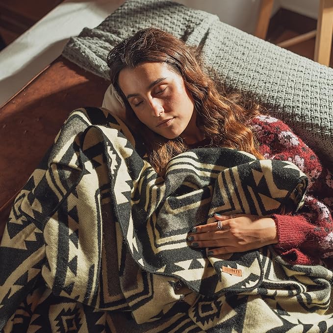 Reversible Alpaca Wool Blanket | Dual-Sided Queen Throw | Super Soft, Thick & Breathable | Cozy and Hypoallergenic Large Blanket for Bed, Couch, Camping or Gift | 95" L x 78" W