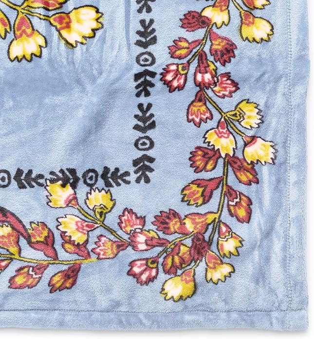 Vera Bradley Women's Fleece Plush Throw Blanket