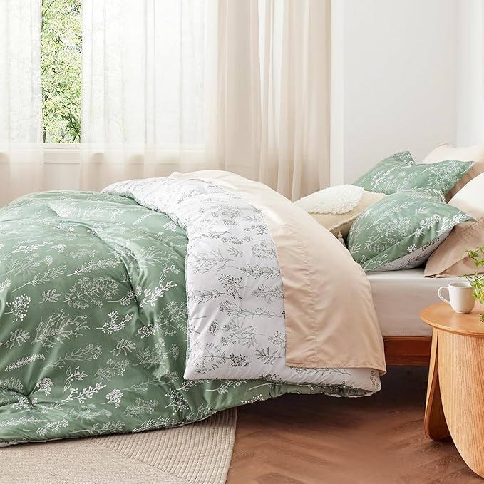 Bedsure Queen Comforter Set - Green Bed Set, 3 Pieces Cute Floral Bedding, 1 Soft Reversible Botanical Flowers Comforter and 2 Pillow Shams