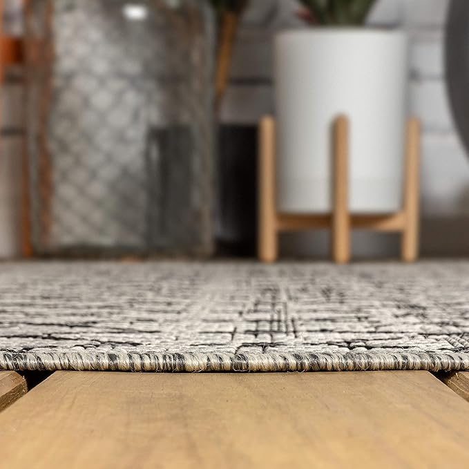 JONATHAN Y SMB108E-5SQ Ourika Moroccan Geometric Textured Weave Indoor Outdoor Area Rug, Bohemian, Rustic, Scandinavian Easy Clean,Bedroom,Kitchen,Backyard,Patio,Non-Shed, Light Gray/Black, 5' Square