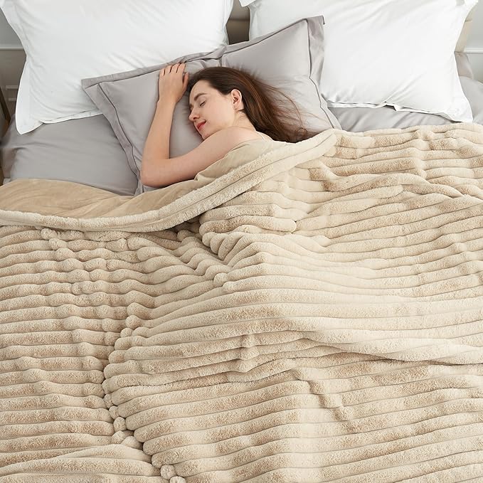 Amélie Home Faux Fur Throw Blanket for Couch, Cozy Fuzzy Fluffy Fur Luxurious Soft Striped Plush Gift Blankets for Family Sofa Chair Bed Living Room Bedroom, 60"x80", Beige