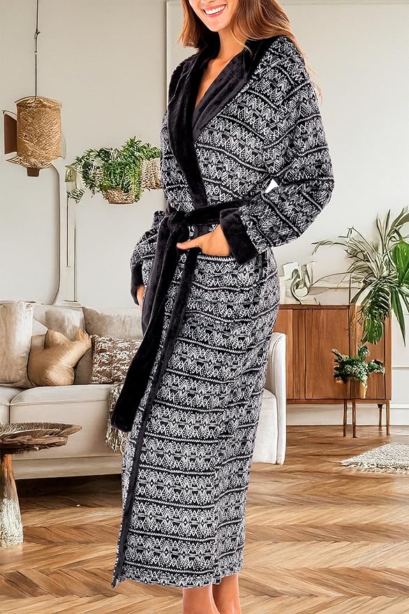 Alexander Del Rossa Womens Robe, Long Plush Bathrobe with Hood, Hooded Robes for Women Plus Size Bath Robe