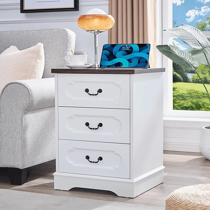 LIDYUK 3 Drawer Dresser for Bedroom Farmhouse White Wood Chest of Drawers Bedroom Dresser with Charging Station, Rustic Small Drawers Dressers Nightstand Wooden Closet Storage Cabinet, Living Room