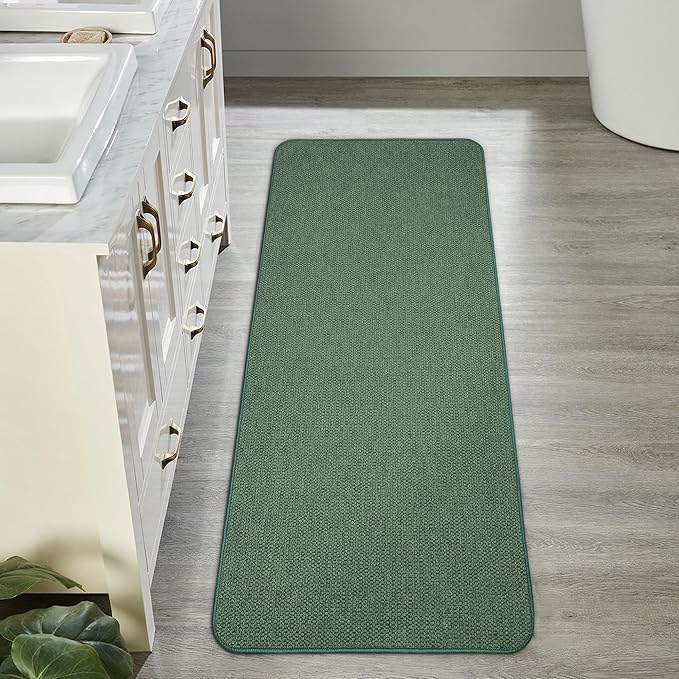 Bath Mat,Ultra Thin Bathroom Runner Rugs,Large Bath Mats for Bathroom,Quick Dry,Non-Slip,Machine Washable,Low Pile,Bath Rug,Shower Outside,Sink,Home Decor Accessories.Green,1'5"x4'11"（17x59inch）