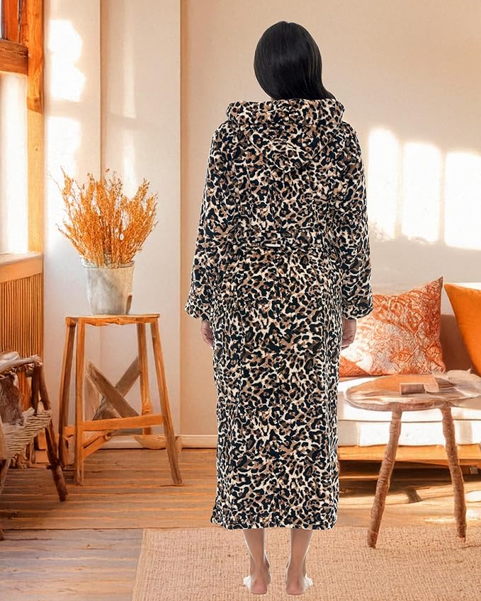 Alexander Del Rossa Womens Robe, Long Plush Bathrobe with Hood, Hooded Robes for Women Plus Size Bath Robe