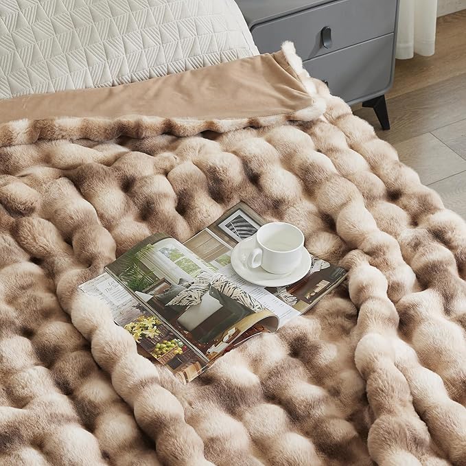 Ultra Plush Bubble Faux Rabbit Fur Blanket – 950GSM Thick Fluffy Throw Blanket for Bed, Couch, Sofa, or Gift, 50" × 60", Tie-dye Coffee