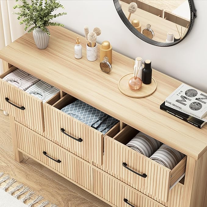 Fluted 7 Drawers Dresser for Bedroom, Modern Chest of Drawers with Metal Handle, Wood Dresser TV Stand, Wooden Closet Clothes Storage Organizer for Living Room, Hallway (Natural Oak)