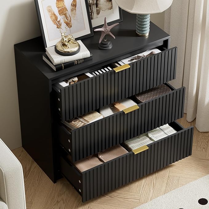 Black Dresser for Bedroom, Modern Dresser with 3 Drawers and Smooth Slides, Wide Chest of Drawers with Golden Handles for Bedroom, Living Room, Closet, 15.7" D x 31.5" W x 29.6" H