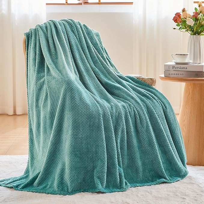 NEWCOSPLAY Super Soft King Blanket Light Teal Premium Silky Flannel Fleece Leaves Pattern Lightweight Bed Blanket All Season Use (Light Teal, King(90"x110"))