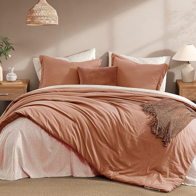 Monbix Queen Comforter Set - 7 Pieces Autumn Leaf Prewashed Bed in a Bag Queen Bedding Sets with Comforters, All Seasons Down Alternative Comforter Bed Set with Sheets,Pillowcases & Shams