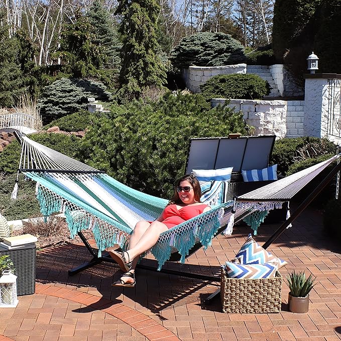 Sunnydaze Woven Double Hammock for Outside with Crocheted Edges and Spreader Bars - 600-Pound Weight Capacity Outdoor Hammock for Trees - Lagoon Stripes