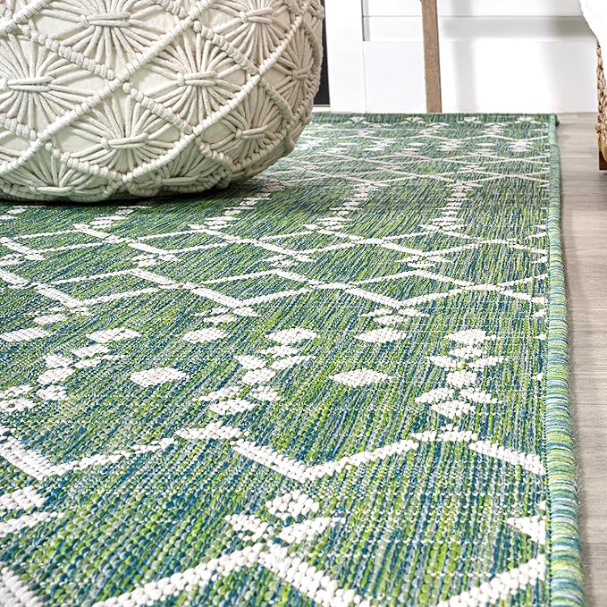 JONATHAN Y Moroccan Geometric Indoor Outdoor Area Rug 5X8 Green/Cream, Ourika Textured Weave for Backyard, Patio, Porch, Easy-Cleaning, High Traffic, Pet-Friendly, Non-Shedding (SMB108L-5)
