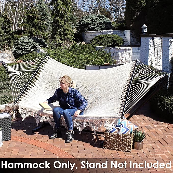 Sunnydaze Woven Double Hammock for Outside with Crocheted Edges and Spreader Bars - 600-Pound Weight Capacity Outdoor Hammock for Trees