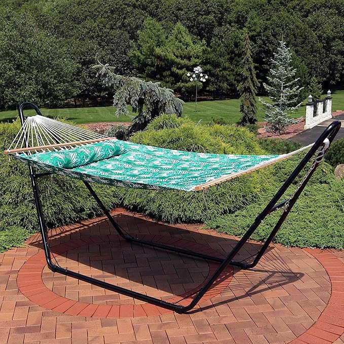 Sunnydaze Quilted Outdoor Hammock with Spreader Bars - Heavy-Duty 450-Pound Capacity Double Hammock for Outside - Green Palm Leaves