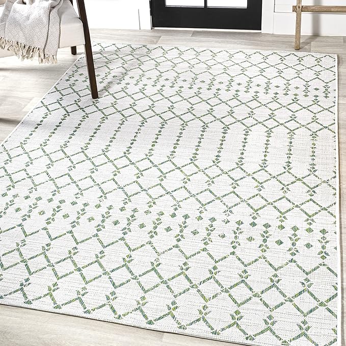 JONATHAN Y Moroccan Geometric Indoor Outdoor Area Rug 4X6 Green/Ivory, Ourika Textured Weave for Backyard, Patio, Porch, Easy-Cleaning, High Traffic, Pet-Friendly, Non-Shedding (SMB108R-4)