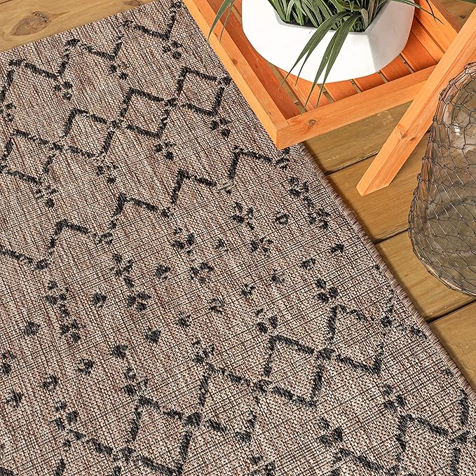 JONATHAN Y SMB108D-3SQ Ourika Moroccan Geometric Textured Weave Indoor/Outdoor Area Rug, Bohemian, Scandinavian for Bedroom, Kitchen, Living Room, Easy-Cleaning, Natural/Black, 3' Square