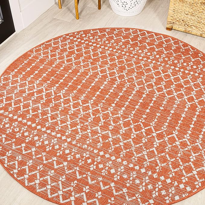 JONATHAN Y SMB108P-5R Ourika Moroccan Geometric Textured Weave Indoor Outdoor Area Rug, Coastal, Bohemian, Modern Easy-Cleaning,Bedroom,Kitchen,Backyard,Patio,Non Shedding, Orange/Cream, 5' Round