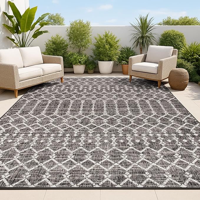 JONATHAN Y Moroccan Geometric Indoor Outdoor Area Rug 4X6 Black/Gray, Ourika Textured Weave for Backyard, Patio, Porch, Easy-Cleaning, High Traffic, Pet-Friendly, Non-Shedding (SMB108F-4)