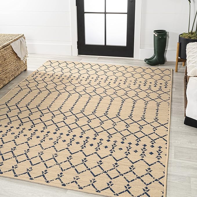 JONATHAN Y Moroccan Geometric Indoor Outdoor Area Rug 4X6 Beige/Navy, Ourika Textured Weave for Backyard, Patio, Porch, Easy-Cleaning, High Traffic, Pet-Friendly, Non-Shedding (SMB108H-4)