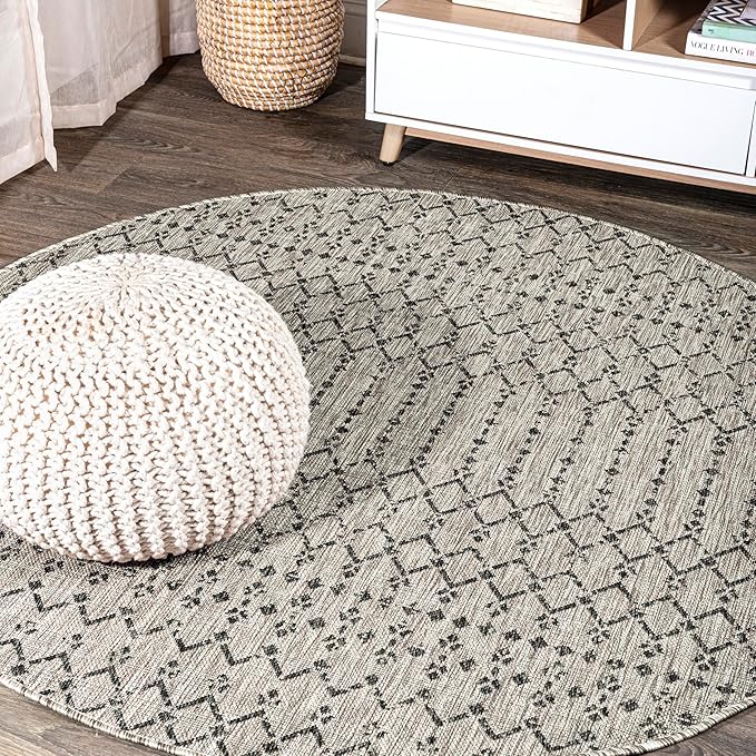 JONATHAN Y SMB108E-5R Ourika Moroccan Geometric Textured Weave Indoor/Outdoor Area Rug, Tribal, Easy Cleaning, Bedroom, Dining Room, Kitchen, Living Room, Non Shedding, Light Gray/Black, 5' Round