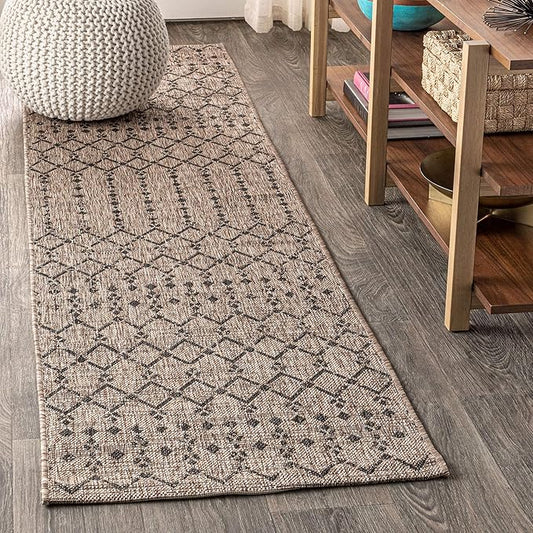 JONATHAN Y SMB108D-220 Ourika Moroccan Geometric Textured Weave Indoor/Outdoor Runner Rug, Bohemian, Scandinavian for Bedroom, Kitchen, Living Room, Easy-Cleaning, Natural/Black, 2 ft. x 20 ft.