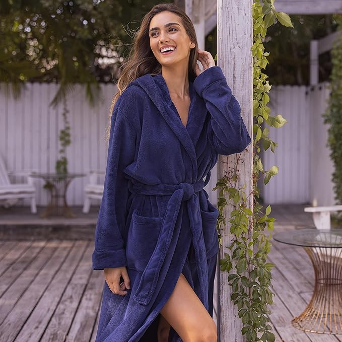 Alexander Del Rossa Womens Robe, Long Plush Bathrobe with Hood, Hooded Robes for Women Plus Size Bath Robe