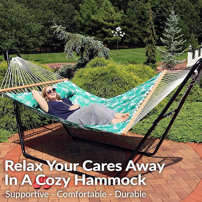 Sunnydaze Quilted Outdoor Hammock with Spreader Bars - Heavy-Duty 450-Pound Capacity Double Hammock for Outside - Green Palm Leaves