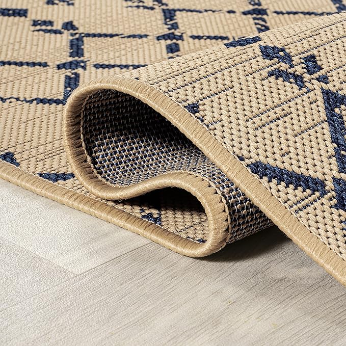 JONATHAN Y Moroccan Geometric Indoor Outdoor Area Rug 4X6 Beige/Navy, Ourika Textured Weave for Backyard, Patio, Porch, Easy-Cleaning, High Traffic, Pet-Friendly, Non-Shedding (SMB108H-4)