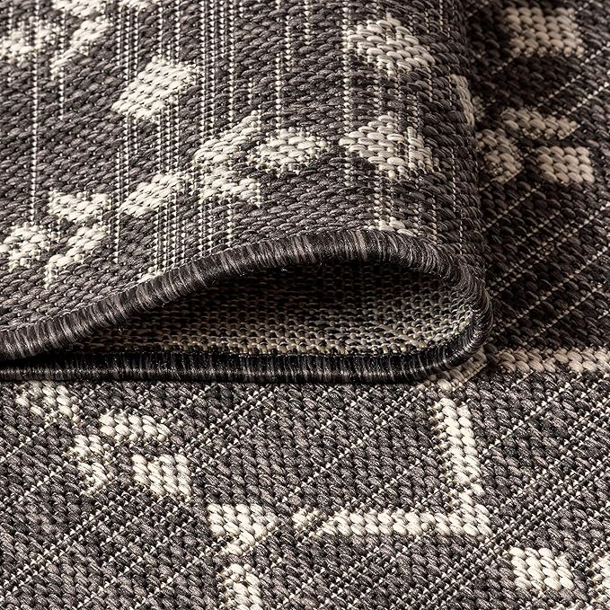 JONATHAN Y SMB108F-3SQ Ourika Moroccan Geometric Textured Weave Black/Gray 3' Square Indoor/Outdoor Area Rug, Pet Friendly, Non-Shedding, Stain Resistant, Easy-Cleaning for Backyard, Patio, Porch