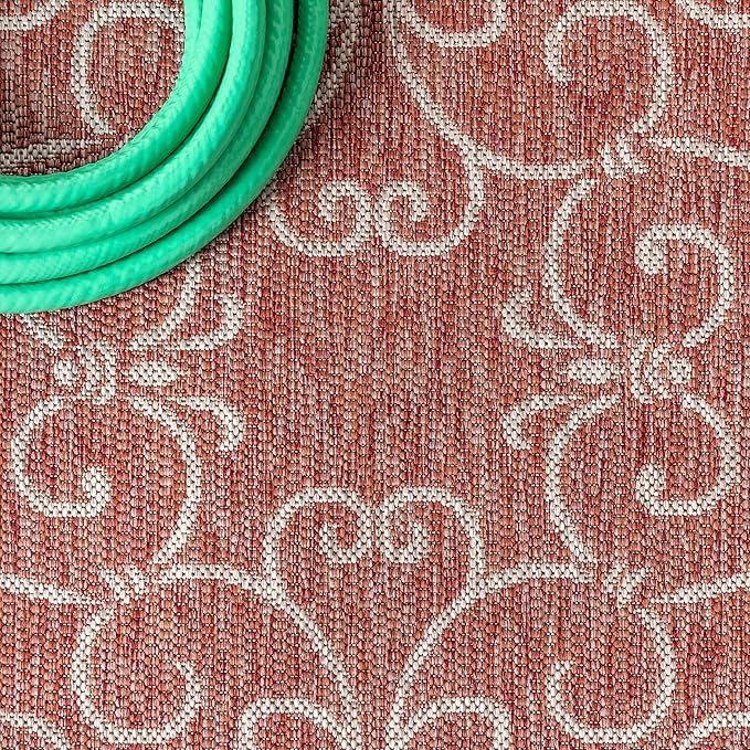 JONATHAN Y SMB106B-5R Charleston Vintage Filigree Textured Weave Indoor Outdoor Area Rug Classic Coastal Easy-Cleaning Bedroom Kitchen Backyard Patio Non Shedding, 5' Round, Red/Beige